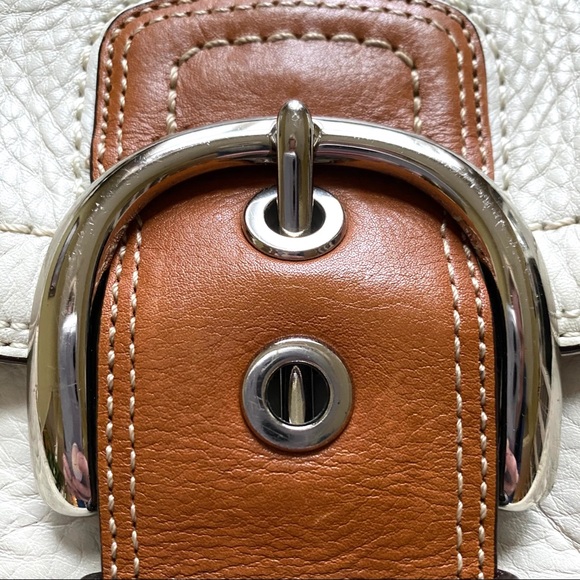 COACH Soho White Genuine Leather Shoulder Bag - Picture 8 of 16